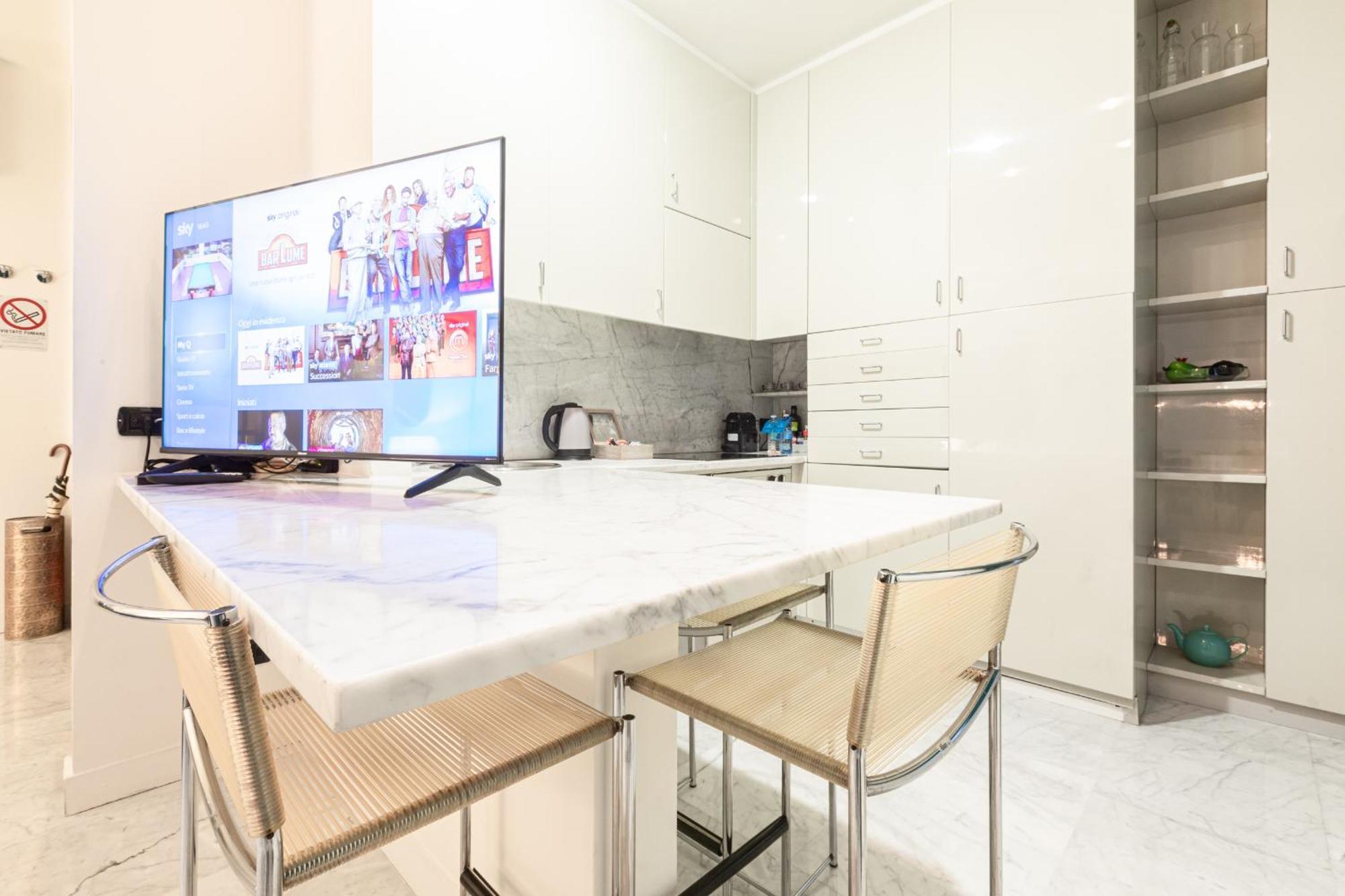 Monte Napoleone Split-Level Terrace Apartment - Top Collection Милано Екстериор снимка