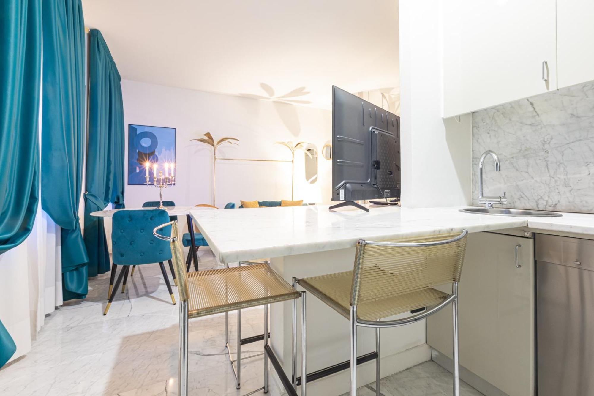 Monte Napoleone Split-Level Terrace Apartment - Top Collection Милано Екстериор снимка