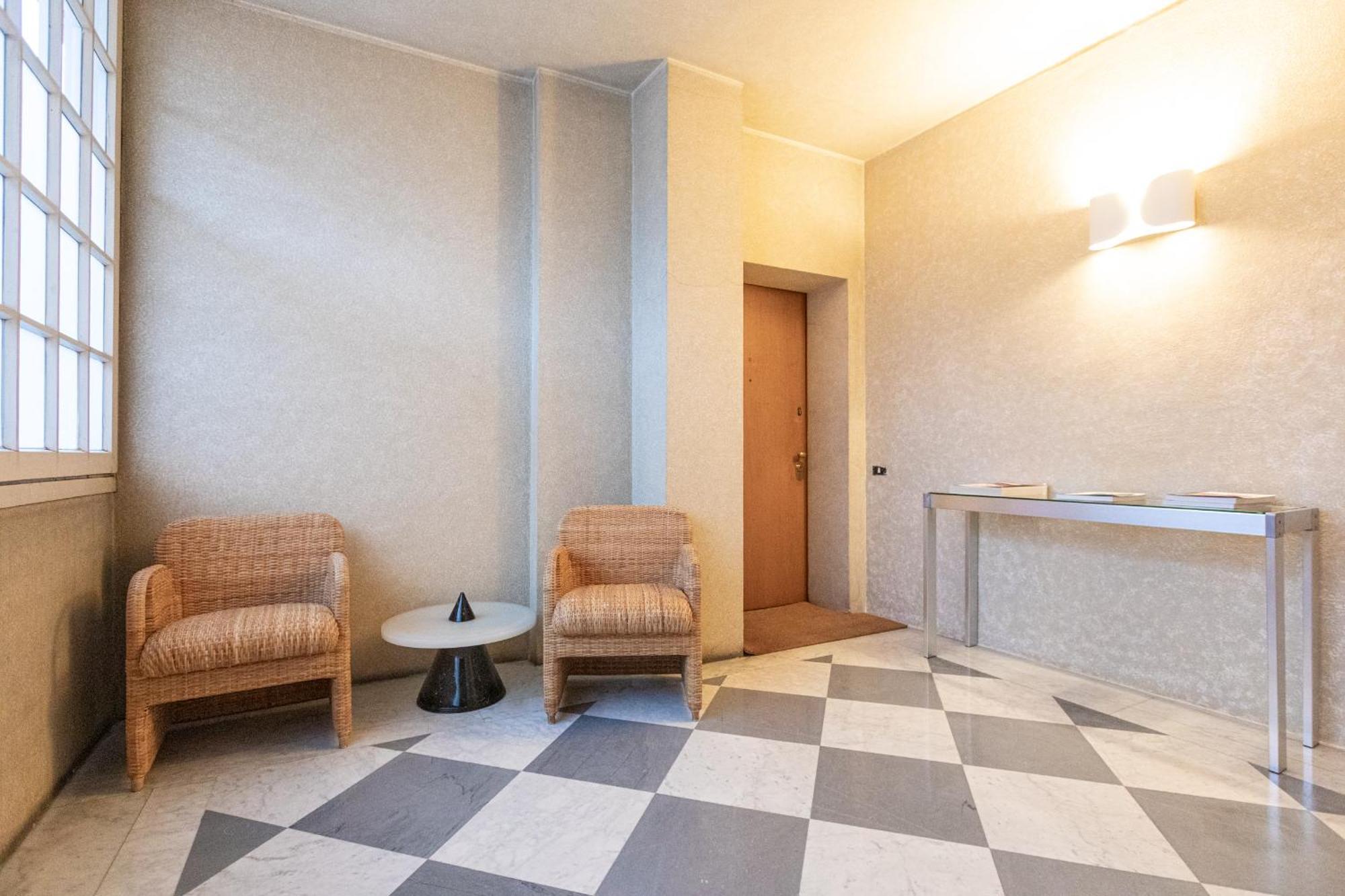 Monte Napoleone Split-Level Terrace Apartment - Top Collection Милано Екстериор снимка