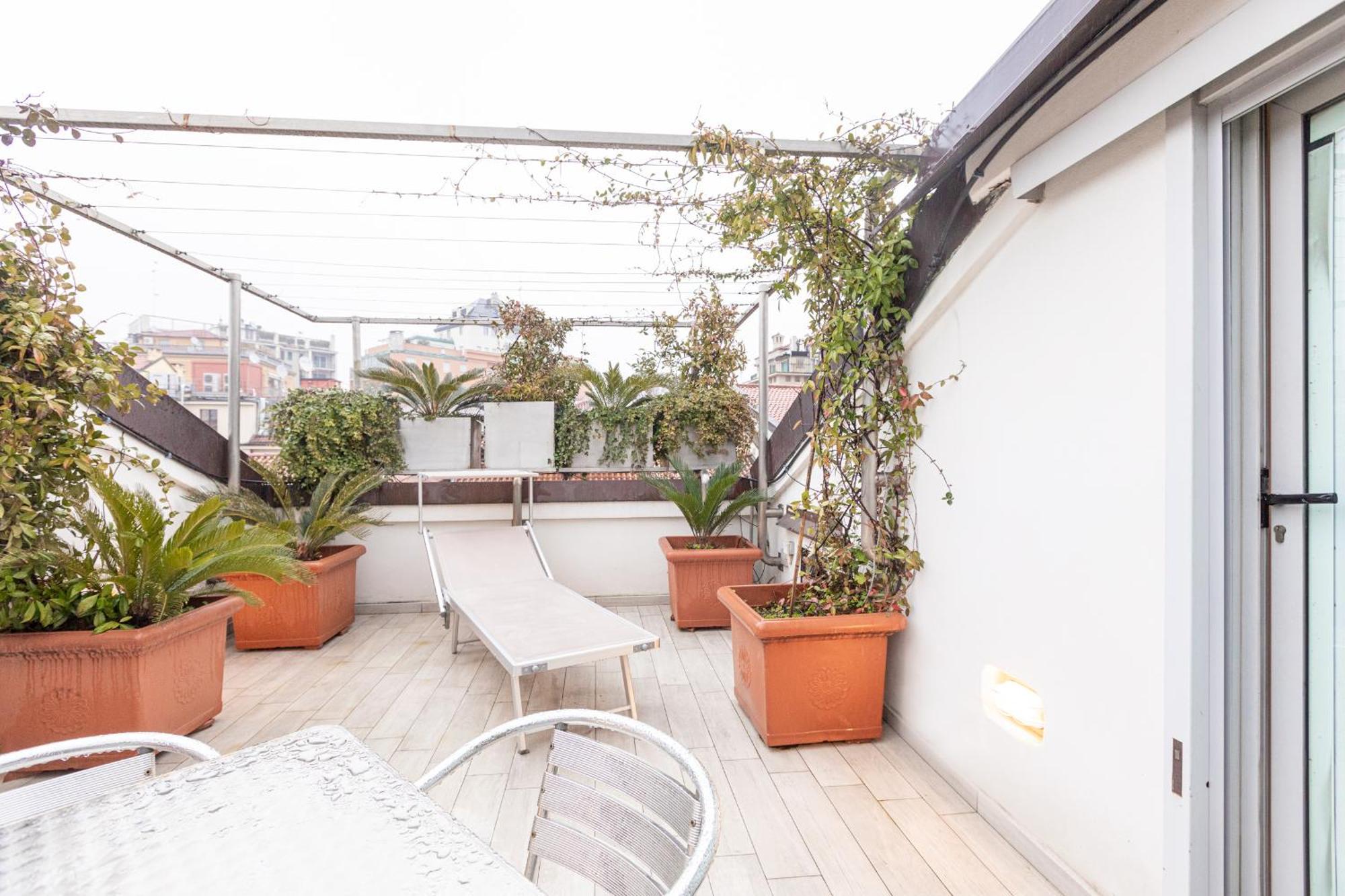 Monte Napoleone Split-Level Terrace Apartment - Top Collection Милано Екстериор снимка
